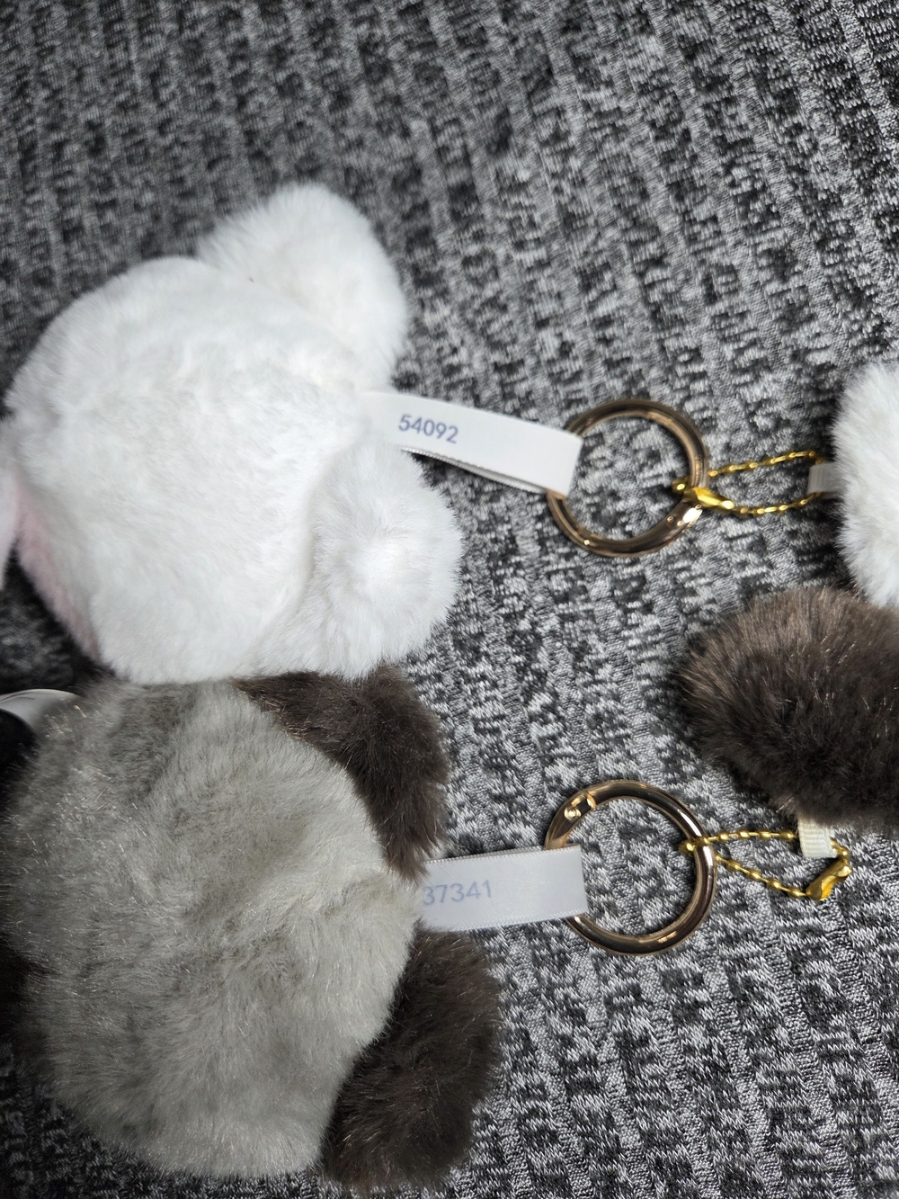 Samuel Kitten Paws Keychains - Picture 4 of 16